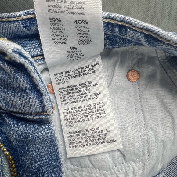 NWT MOTHER The Lasso Sneak High Rise Jeans in Sow Surreal Sz 28 - Picture 3 of 14